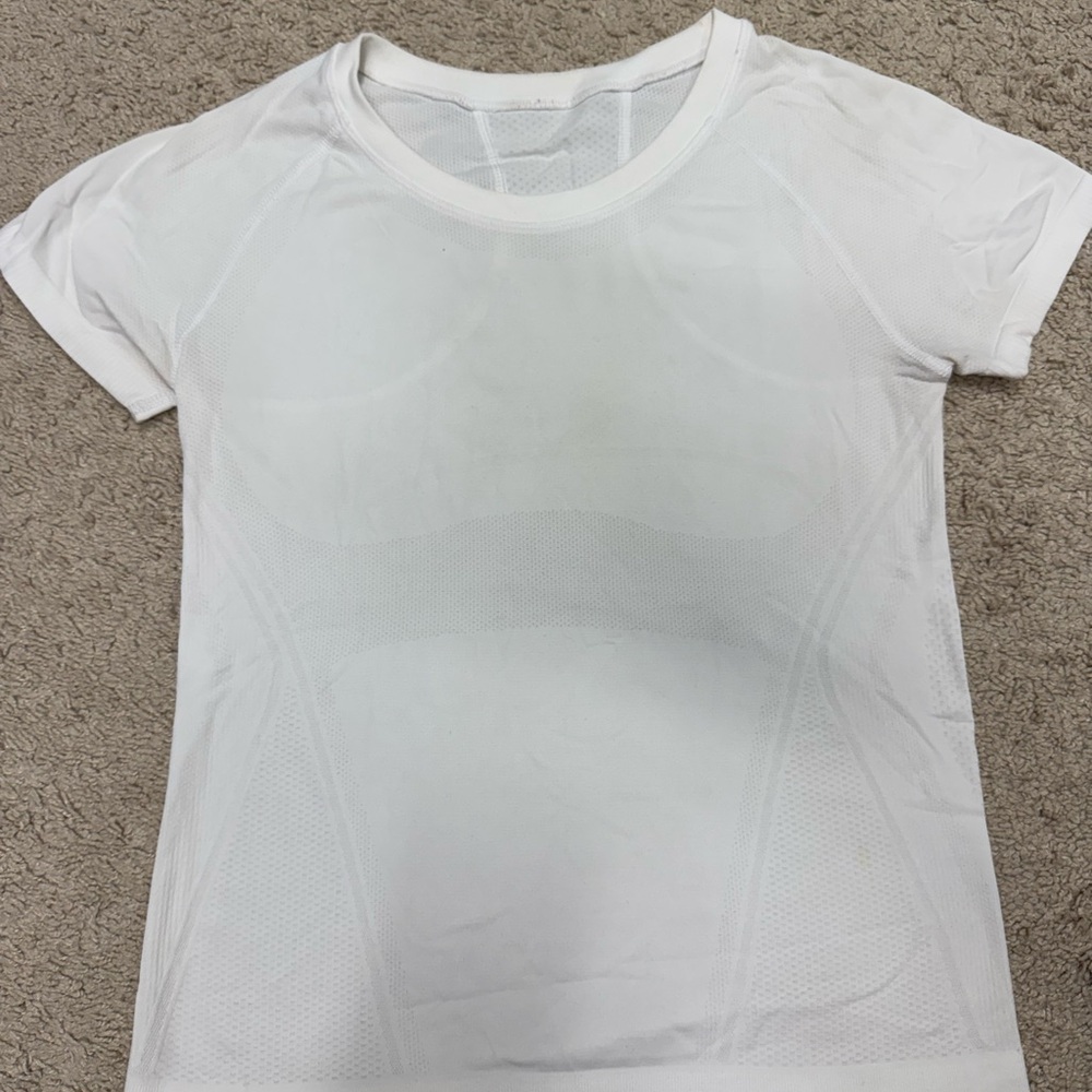 Athleta Momentum Waist-Length White Short Sleeve Top